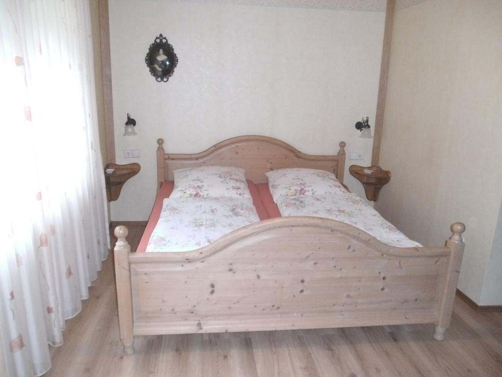 Pension Waldfrieden Maring-Noviand Стая снимка