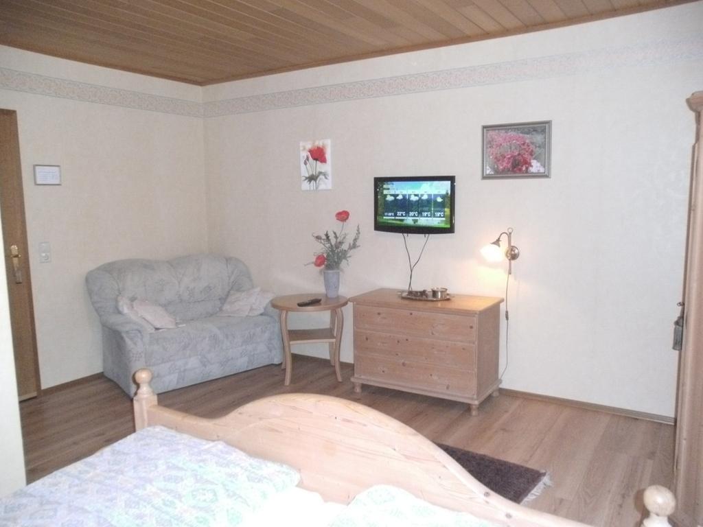 Pension Waldfrieden Maring-Noviand Стая снимка