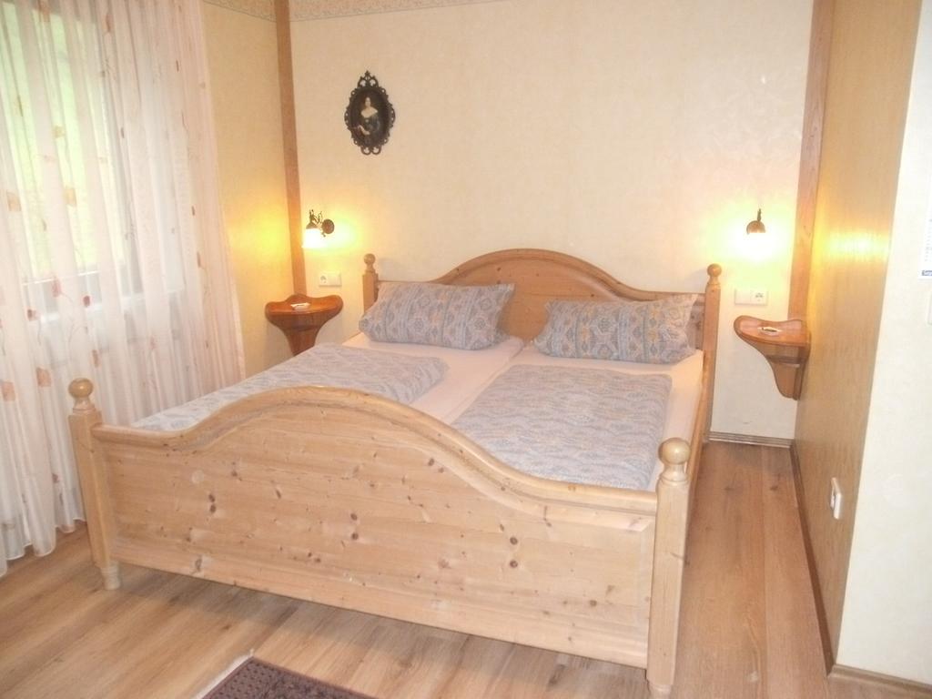 Pension Waldfrieden Maring-Noviand Стая снимка